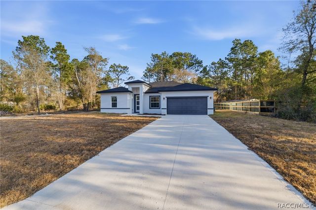 7047 N Lime Drive, Dunnellon, FL 34433
