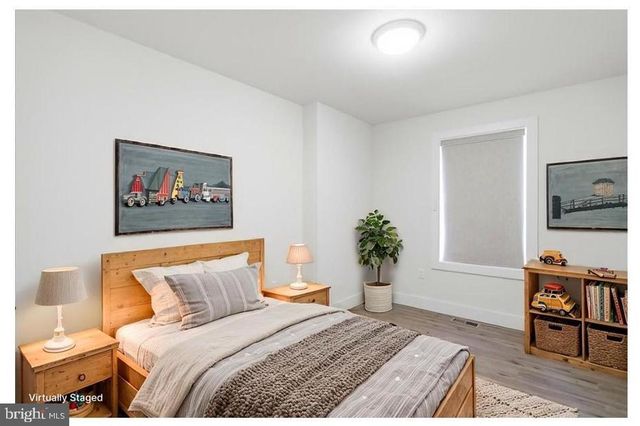 124 MEDFORD LN, Berkeley Springs, WV 25411