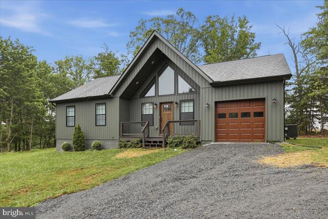 124 MEDFORD LN, Berkeley Springs, WV 25411