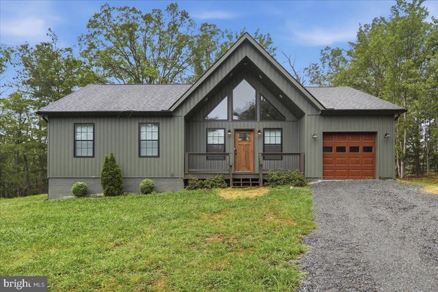 124 MEDFORD LN, Berkeley Springs, WV 25411
