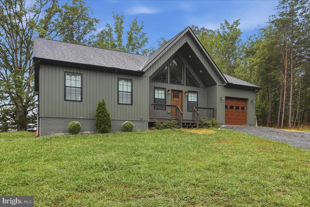 124 MEDFORD LN, Berkeley Springs, WV 25411