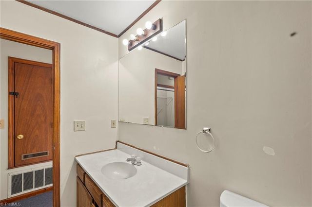 1006 Ardmore Drive, Greensboro, NC 27401