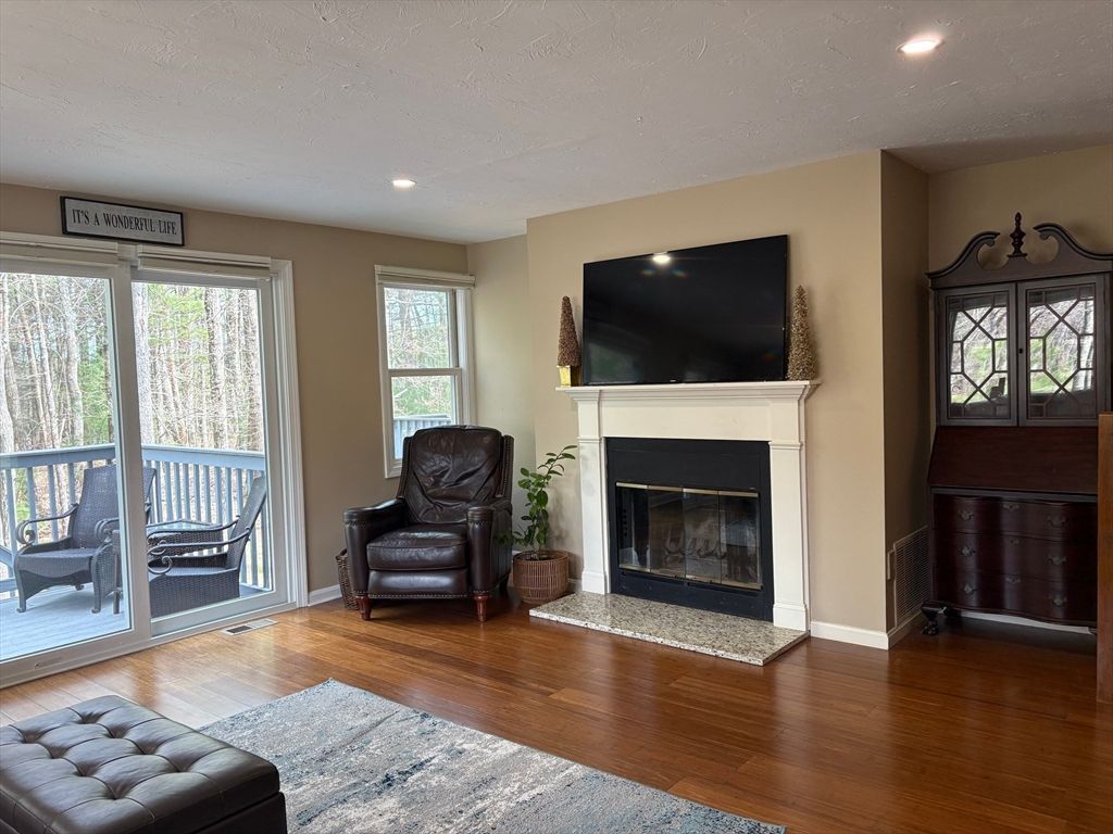 849 Boston Post Rd E 5H, Marlborough, MA 01752