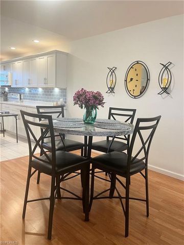 4372 27th CT SW 403, Naples, FL 34116