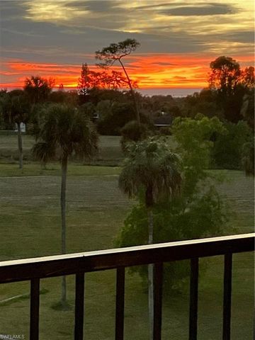 4372 27th CT SW 403, Naples, FL 34116