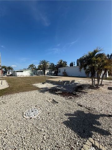 4914 Needle Fish LN, St James City, FL 33956