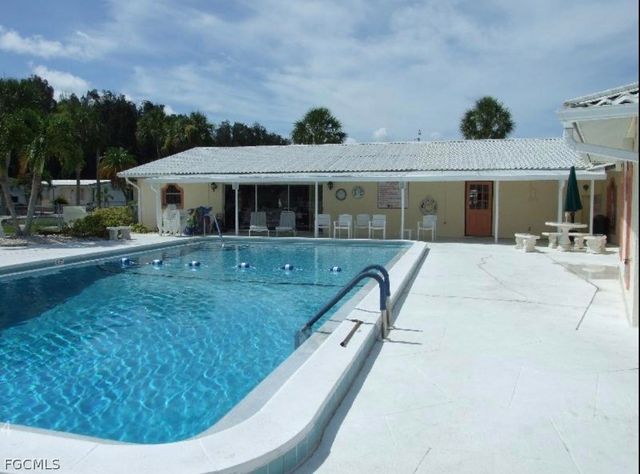 4914 Needle Fish LN, St James City, FL 33956