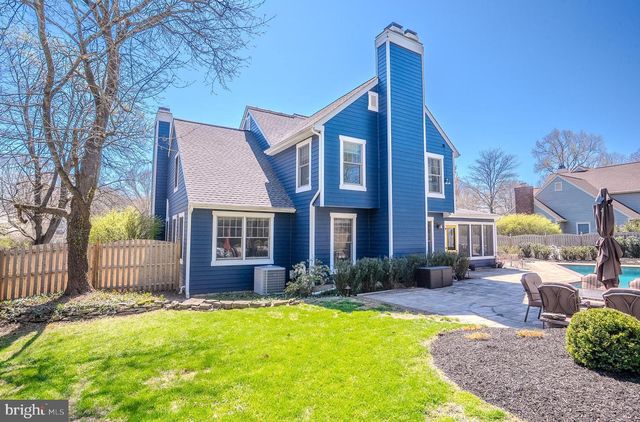 26 BALDWIN ST, Pennington, NJ 08534