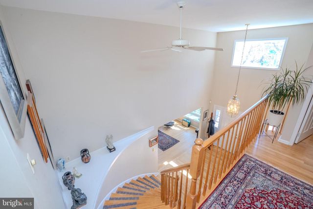 26 BALDWIN ST, Pennington, NJ 08534