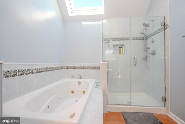 26 BALDWIN ST, Pennington, NJ 08534