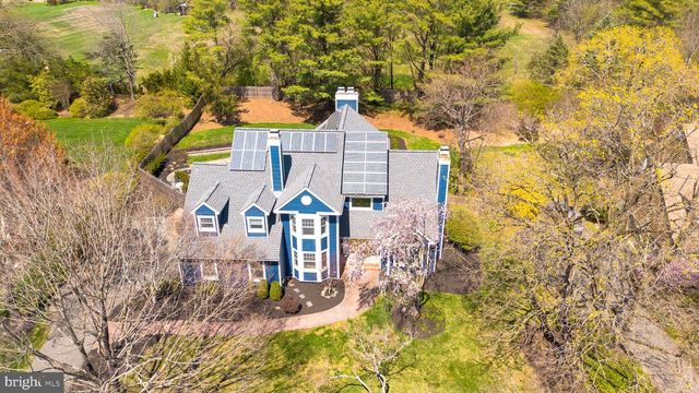 26 BALDWIN ST, Pennington, NJ 08534