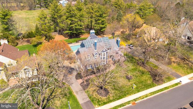 26 BALDWIN ST, Pennington, NJ 08534