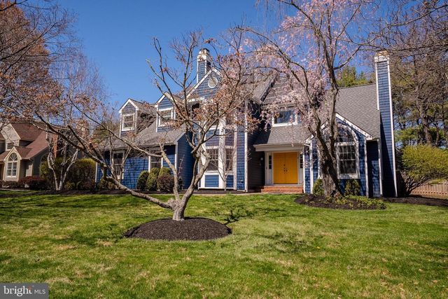 26 BALDWIN ST, Pennington, NJ 08534