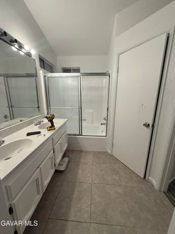 2634 Avoca Street, Lancaster, CA 93535