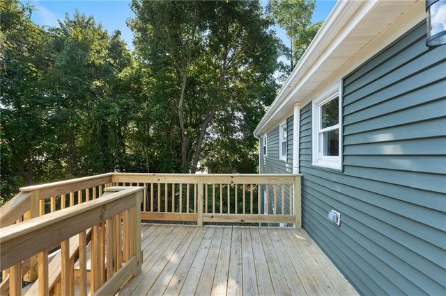 7 Laneway Court B, Narragansett, RI 02882