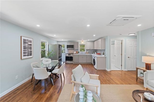 7 Laneway Court B, Narragansett, RI 02882