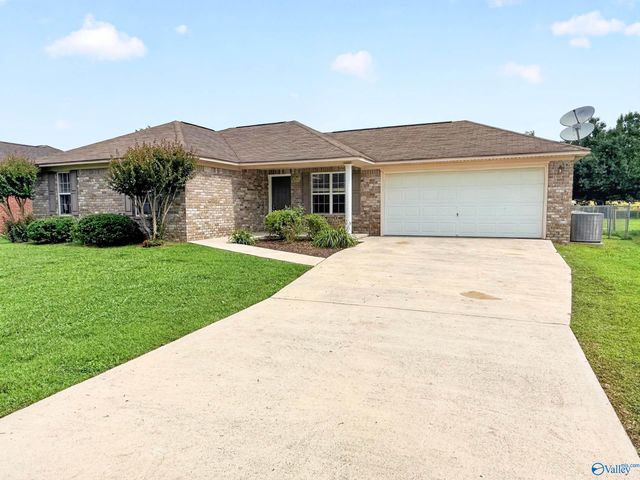 327 Shady Lane, Hazel Green, AL 35750