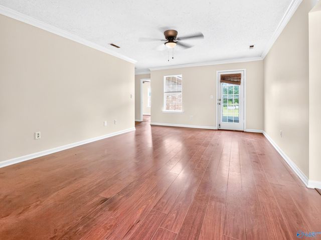 327 Shady Lane, Hazel Green, AL 35750