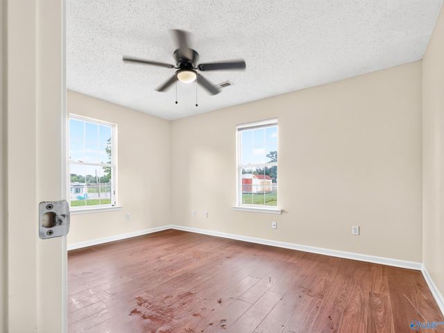 327 Shady Lane, Hazel Green, AL 35750