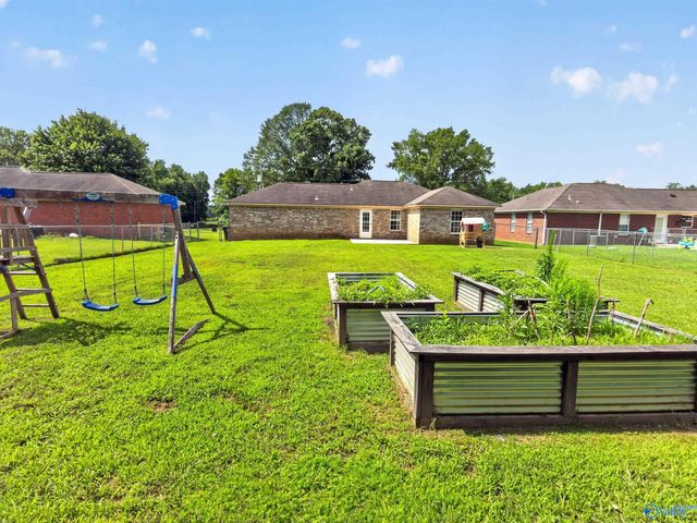327 Shady Lane, Hazel Green, AL 35750