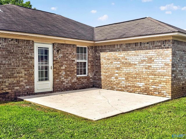 327 Shady Lane, Hazel Green, AL 35750