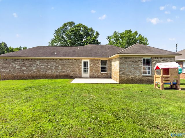 327 Shady Lane, Hazel Green, AL 35750