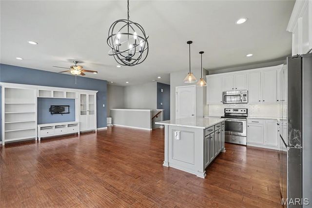 3159 Wheeling Drive, St Charles, MO 63301