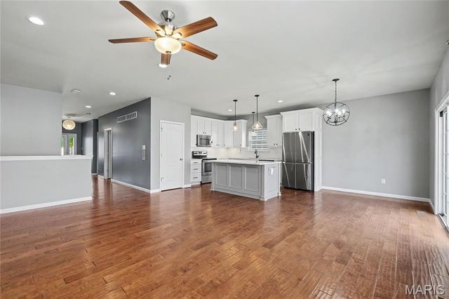 3159 Wheeling Drive, St Charles, MO 63301