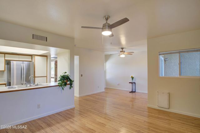 947 N Camino Seco, Tucson, AZ 85710