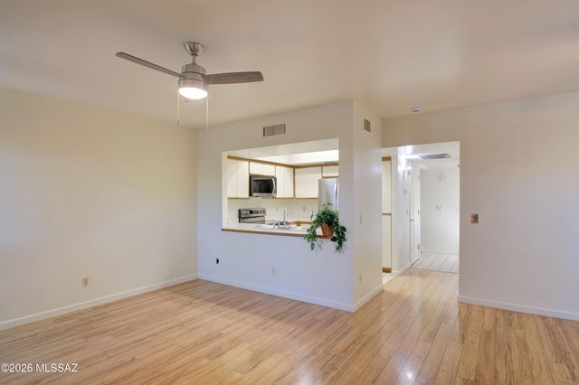 947 N Camino Seco, Tucson, AZ 85710