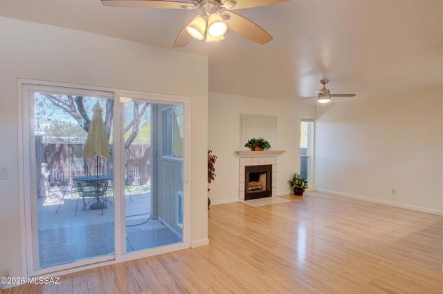 947 N Camino Seco, Tucson, AZ 85710