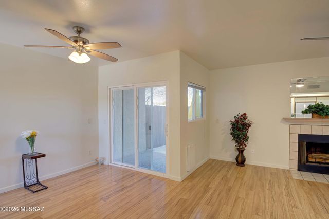 947 N Camino Seco, Tucson, AZ 85710