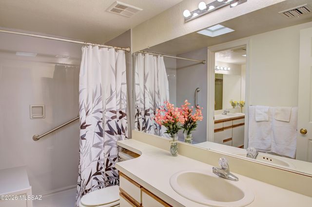 947 N Camino Seco, Tucson, AZ 85710