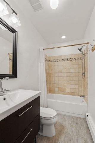 96 Brook St 3, Brookline, MA 02445