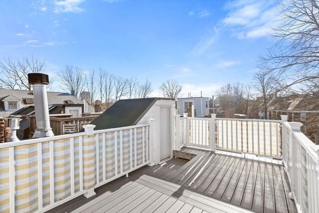 96 Brook St 3, Brookline, MA 02445