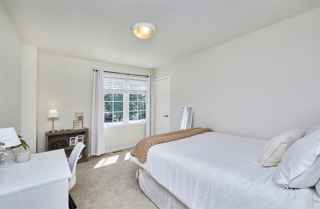 1706 NE Keystone Drive, Ankeny, IA 50021