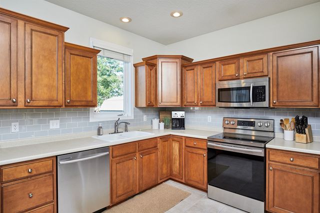 1706 NE Keystone Drive, Ankeny, IA 50021