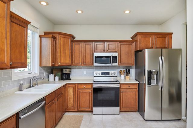 1706 NE Keystone Drive, Ankeny, IA 50021