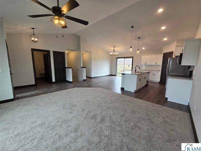 314 Falcon Run, Eagle Lake, MN 56024