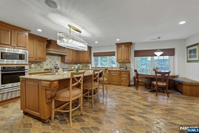 245 Allison Court, Englewood, NJ 07631