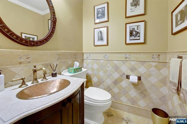 245 Allison Court, Englewood, NJ 07631