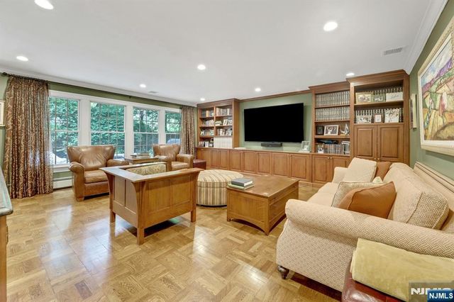 245 Allison Court, Englewood, NJ 07631