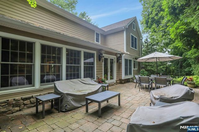 245 Allison Court, Englewood, NJ 07631