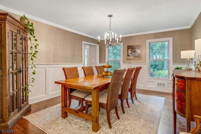 34 Wilcox Dr, Mountain Lakes Boro, NJ 07046