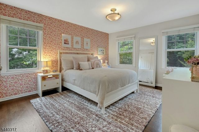 34 Wilcox Dr, Mountain Lakes Boro, NJ 07046