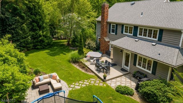 34 Wilcox Dr, Mountain Lakes Boro, NJ 07046