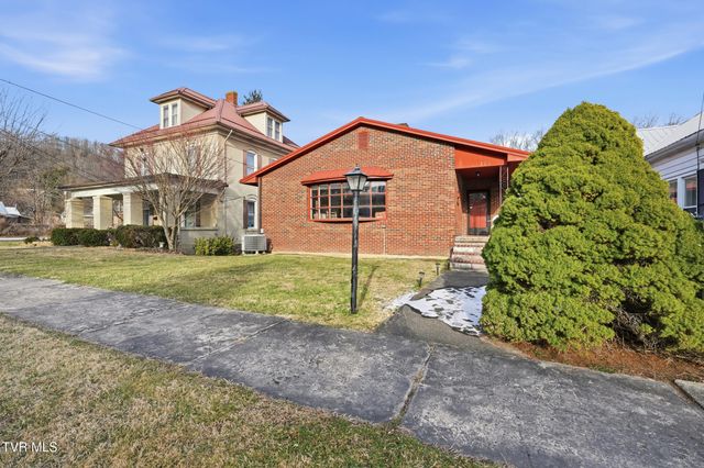 128 Northwest 10th Street, Norton, VA 24273