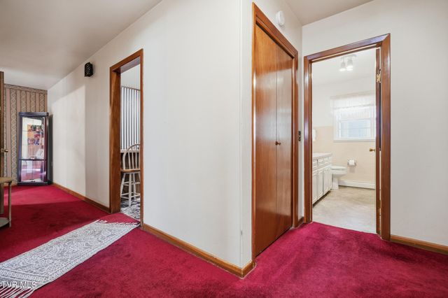 128 Northwest 10th Street, Norton, VA 24273