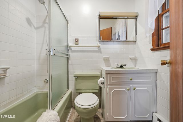 128 Northwest 10th Street, Norton, VA 24273