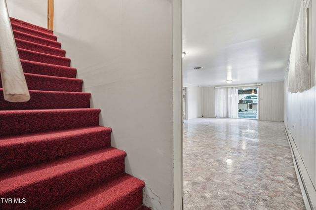 128 Northwest 10th Street, Norton, VA 24273